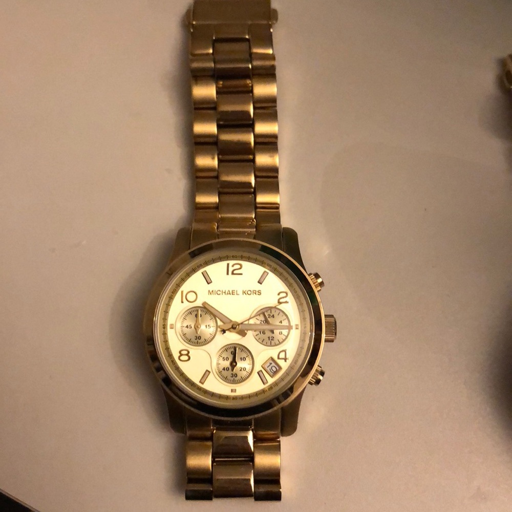 Michael kors gold watch